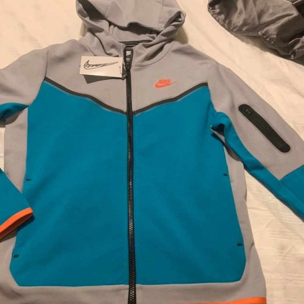 Nike tech fleece jacket